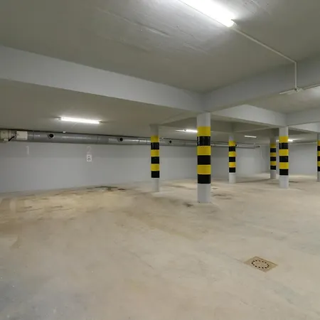 Apartment Luxury Salwatorianska Mountain View By Renters Prestige *