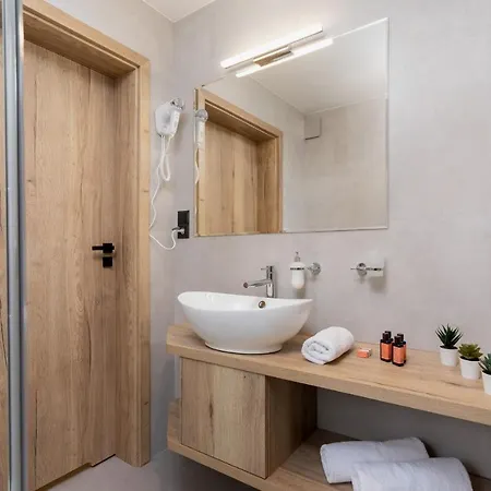 דירה Luxury Salwatorianska Mountain View By Renters Prestige זקופאנה