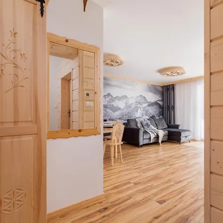 Luxury Salwatorianska Mountain View By Renters Prestige דירה *