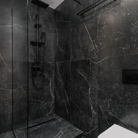 Luxury Salwatorianska Mountain View By Renters Prestige *